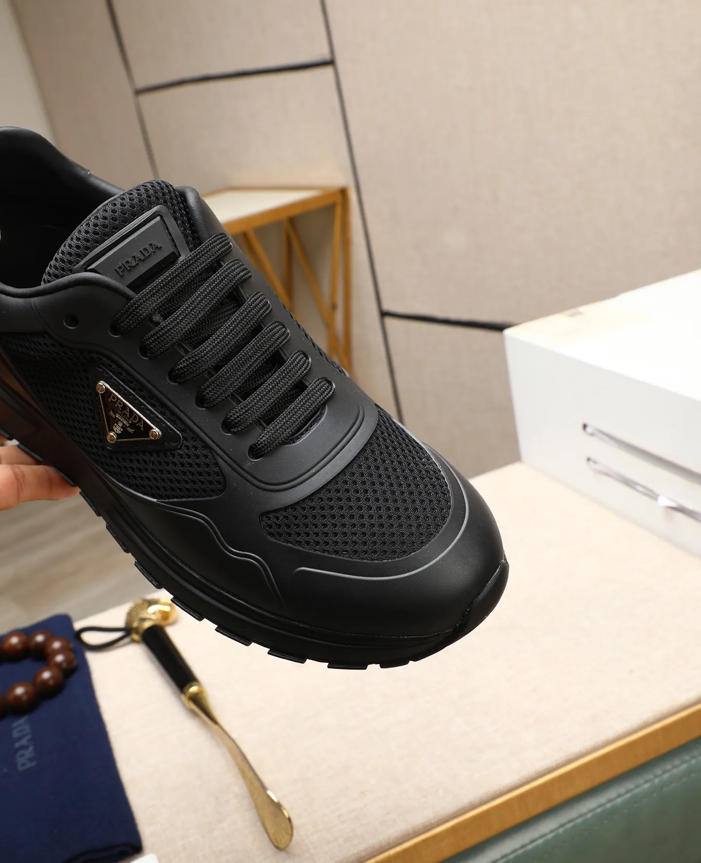 Men's shoes 💰580 [PRADA] Prada - High-end quality original order - Upper: 🔝 silk calfskin, brand canvas cloth, brand metal fasteners - Lining: mesh, foot pads; top-grade cowhide - Outsole: ultra-light TPU foam; molded outsole - Ultra-high quality control·Fine workmanship: highlighted (high-end·luxury·grade) -Size: 38-44 (45 can be customized) Wang
